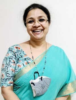 Mrs Karuna Yadav Principal